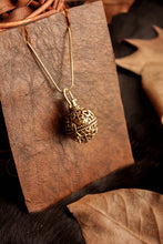 Load image into Gallery viewer, Clover Musical Pendant