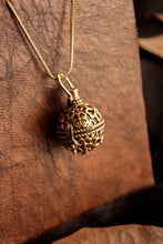 Load image into Gallery viewer, Clover Musical Pendant