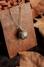 Load image into Gallery viewer, Swirly Musical Pendant