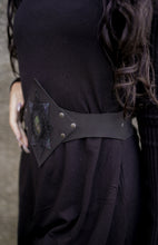 Load image into Gallery viewer, Black Sun Labradorite Belt