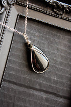 Load image into Gallery viewer, Onyx Pendant