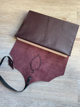 Load image into Gallery viewer, Amethyst Book Guard