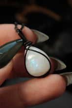 Load image into Gallery viewer, Moonstone Pendant