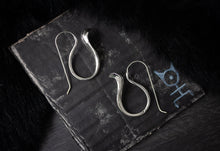 Load image into Gallery viewer, Naja Earrings