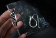 Load image into Gallery viewer, Naja Earrings