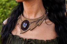 Load image into Gallery viewer, Radagast Beige Necklace
