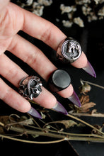 Load image into Gallery viewer, Skull Ring Set
