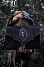 Load image into Gallery viewer, Aranea Amethyst Bag
