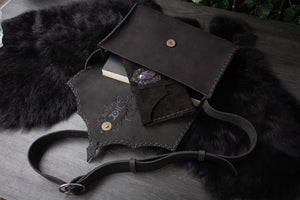 Aranea Amethyst Bag