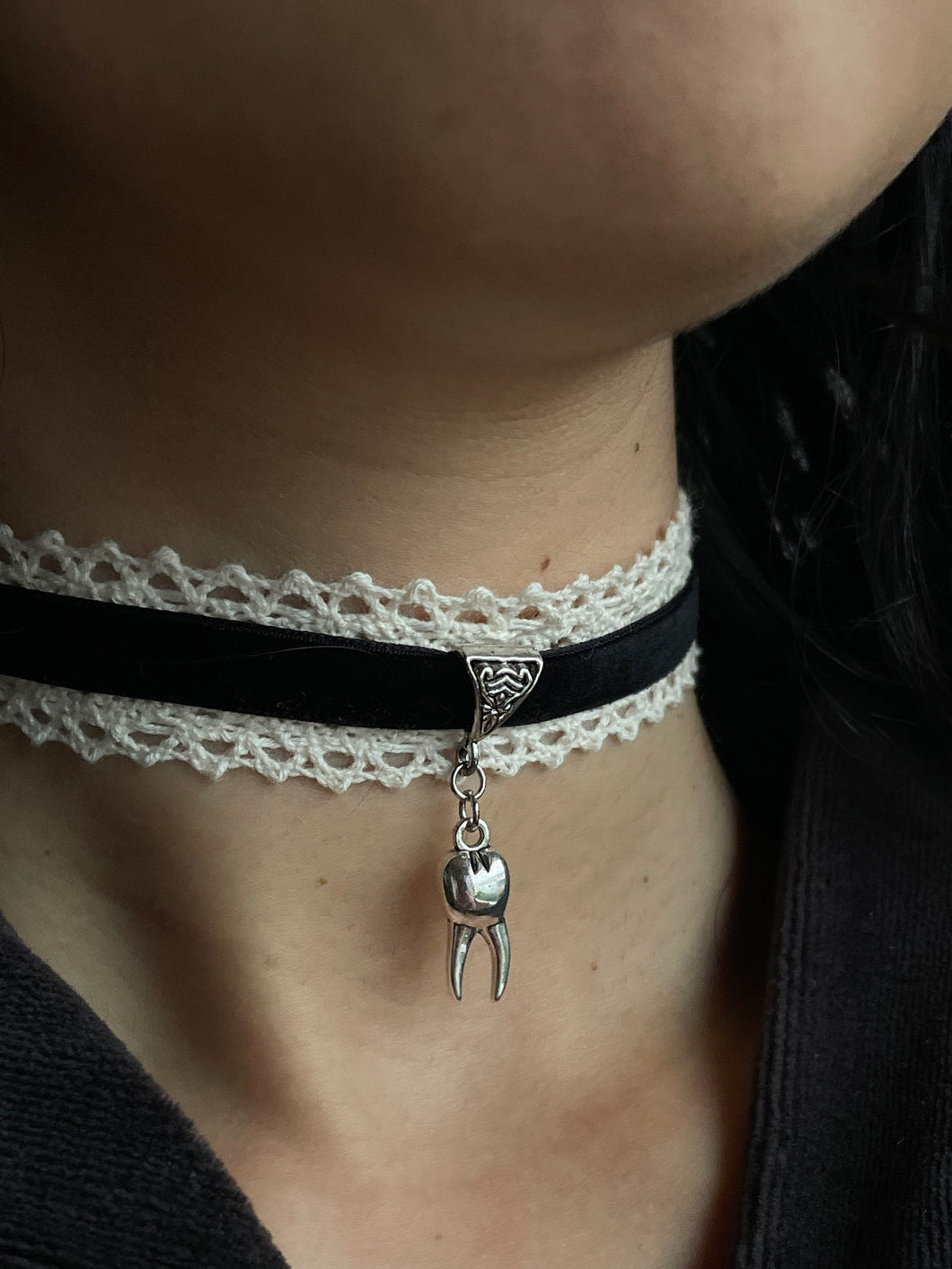 Teeth Choker