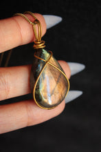 Load image into Gallery viewer, Golden Labradorite Pendant
