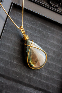 Golden Labradorite Pendant