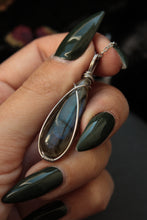 Load image into Gallery viewer, Deep Blue Labradorite Teardrop Pendant
