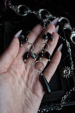 Load image into Gallery viewer, Black Teardrop Beaded Necklace
