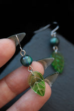 Load image into Gallery viewer, Leafy Earrings
