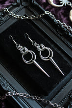 Load image into Gallery viewer, Chain Mail Earrings
