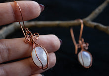 Load image into Gallery viewer, Cage Moonstone Earrings
