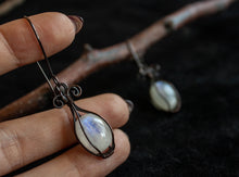 Load image into Gallery viewer, Cage Moonstone Earrings
