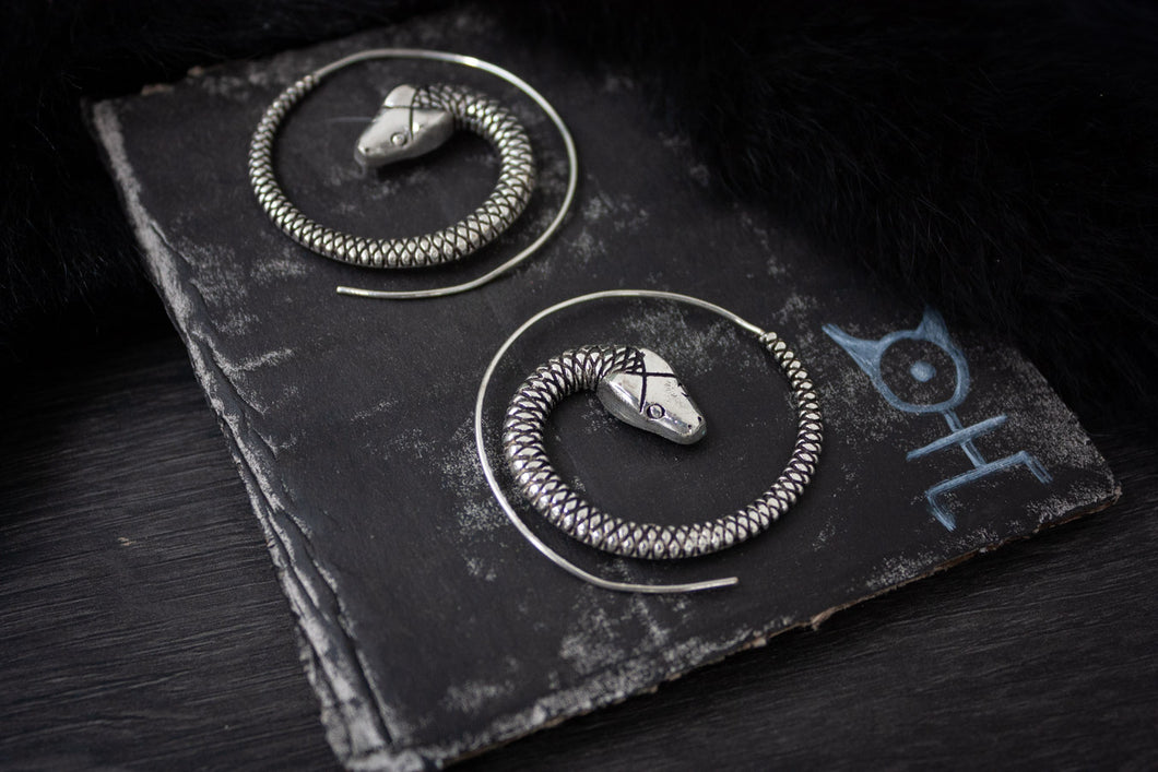 Spiral Boidae Earrings