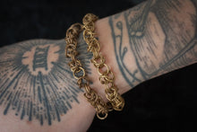 Load image into Gallery viewer, Bizantine Chain Aged Brass Bracelet
